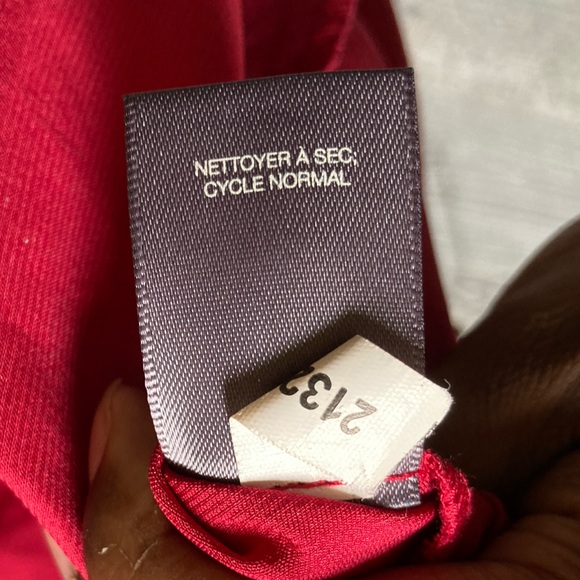 Kenneth Cole Reaction | Silky Tank Top w/ Faux Snakeskin Trim - M, Red - Picture 6 of 7